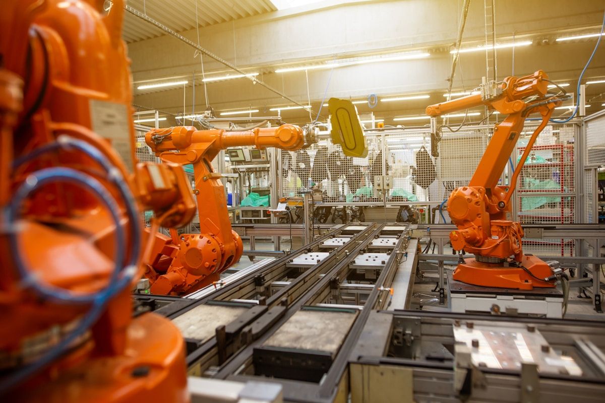 製造業のAI活用とは？中小企業が取り組むべき領域と外注で進める方法を解説 | 秋霜堂株式会社